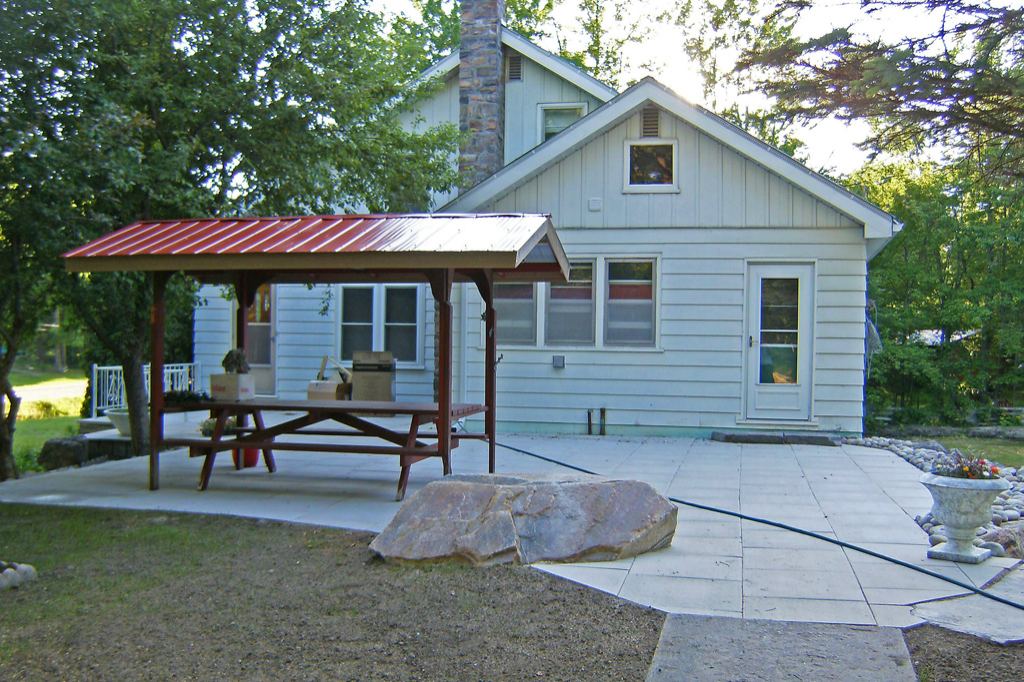 2480 Honey Harbour Road