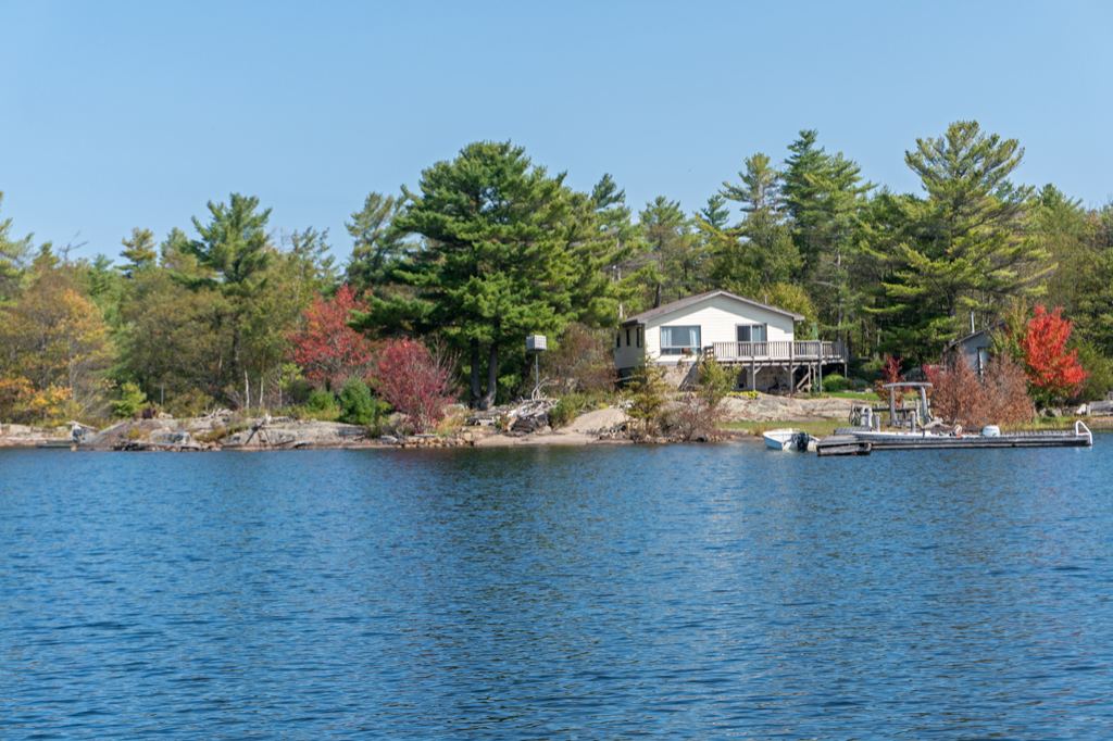 27142 Georgian Bay Shore Honey Harbour image 0