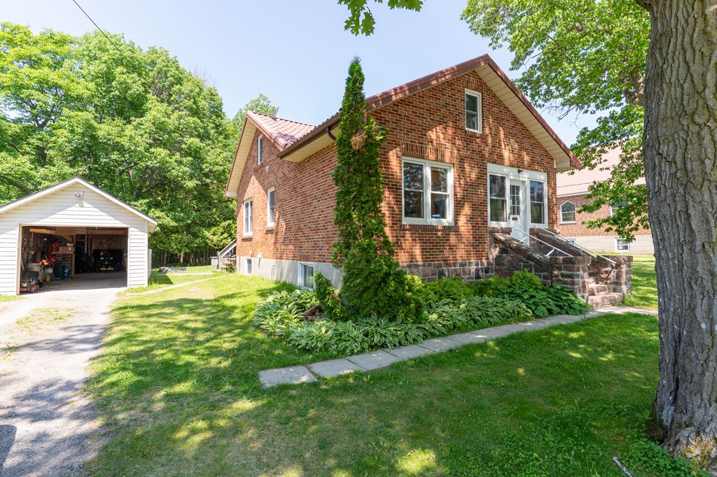 2596 Honey Harbour Road Georgian Bay Muskoka image 1