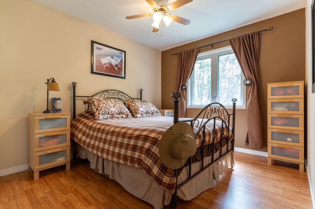 10080 Georgian Bay Shore Honey Harbour Muskoka image 14