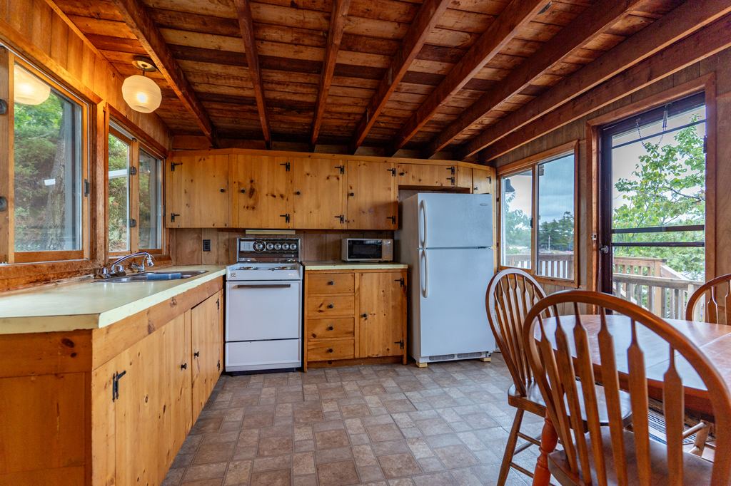 13182 Georgian Bay Shore Honey Harbour Muskoka image 15