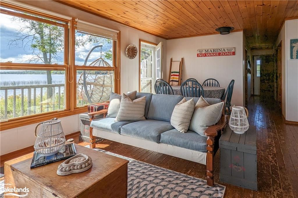 2 Island 1110 Honey Harbour Georgian Bay Muskoka image 2