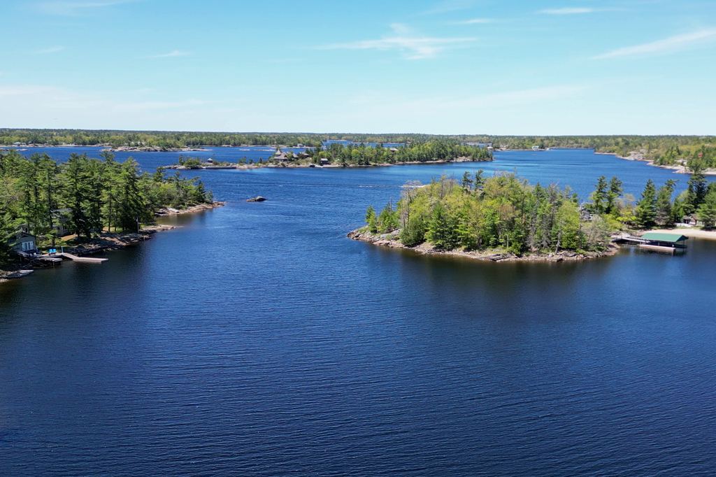15052 Georgian Bay Shore Honey Harbour Muskoka image 9